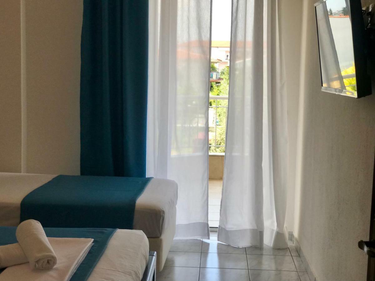 Sand & Sea Design Apartment Pefkochori Ngoại thất bức ảnh